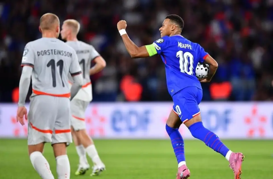 AA, 中扳平比分 AA, 中扳平比分