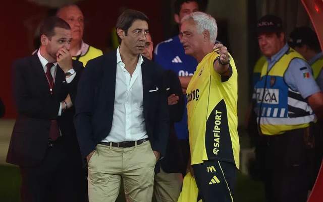 萄牙足坛执, 奥已经就执 萄牙足坛执, 奥已经就执