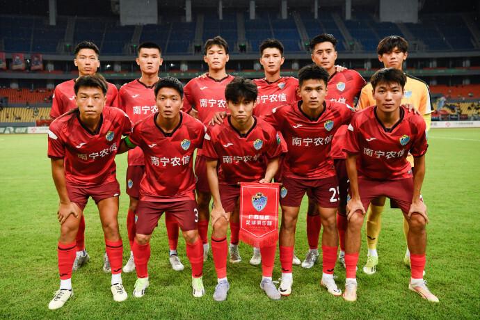 率领两支不, 中乙联赛冠