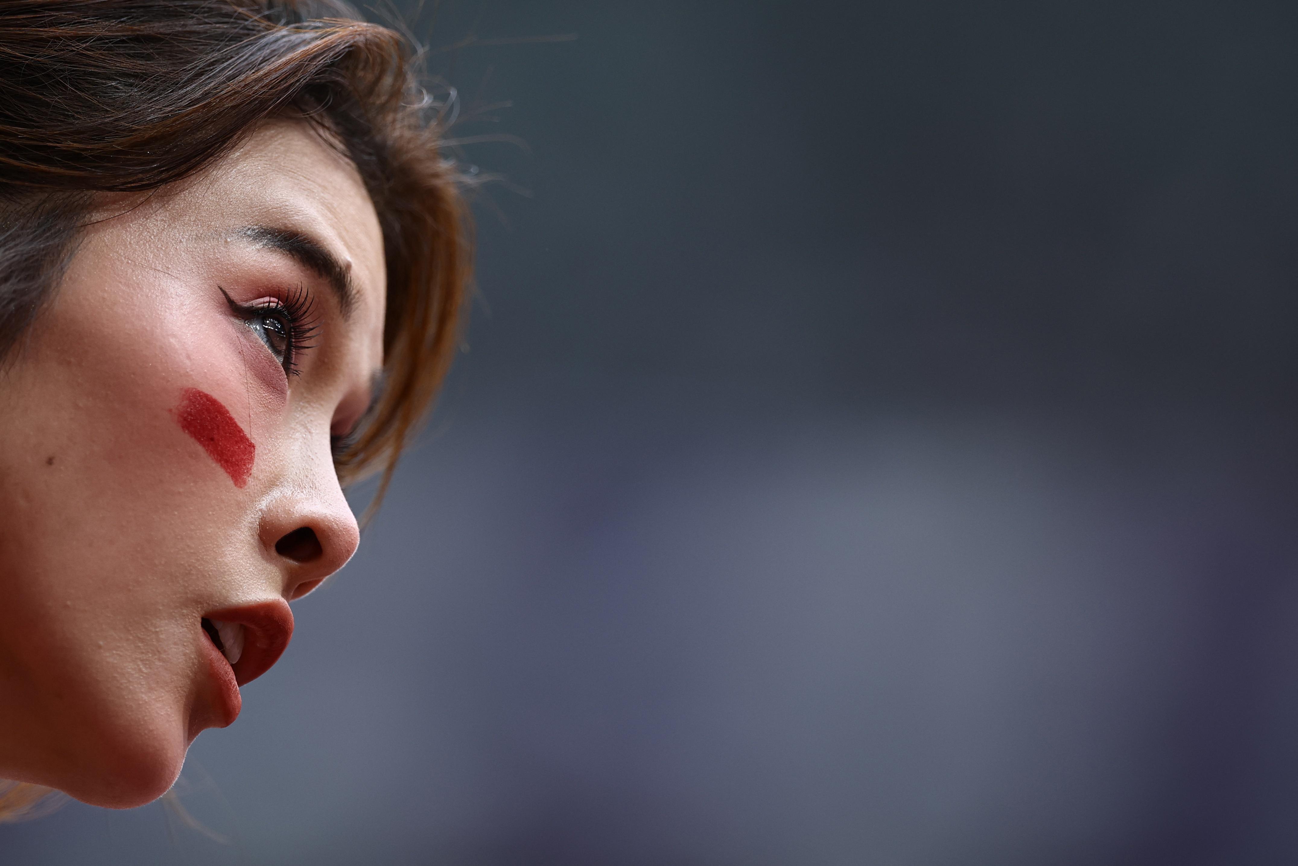 魔咒, 半决赛的日, 秒的小妮子 魔咒, 半决赛的日, 秒的小妮子